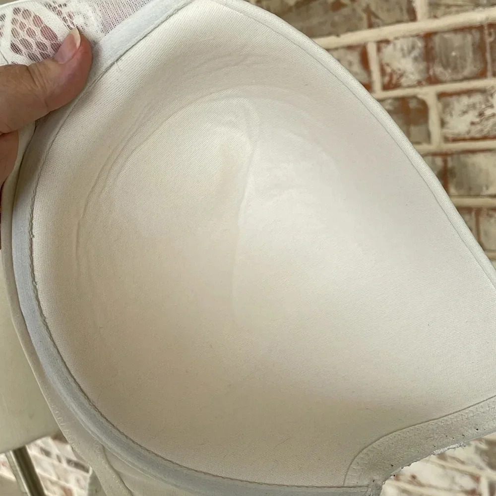 Auden White Battenberg Lace Plus Size Balconette Bra - Picture 12 of 12